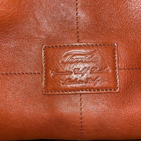 Terrida Gorgeous Genuine Calf Leather Backpack - Picture 9 of 16